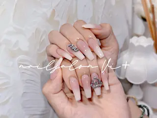 ネイル ✨Nailsalon Vi+✨のネイルデザイン