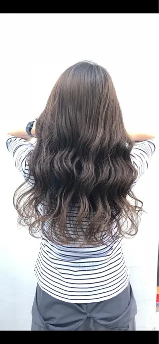 セミロング 西山 恵太郎のヘアスタイル