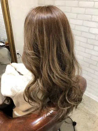 セミロング カラー Lusso店長 千崎慎介のヘアスタイル