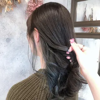 ロング カラー wakana 【ブリーチカラー】のヘアスタイル