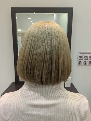 ショート カラー グランアージュ　ネオ所属・Ryu/ハイトーン/ デザイン/髪質改善のヘアスタイル