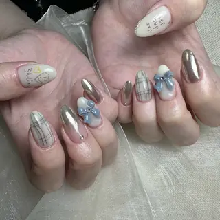 ネイル repos~ルポ~所属・里見 麗のネイルデザイン