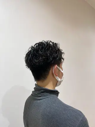 パーマ メンズ 富永 美玖のヘアスタイル