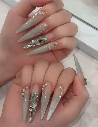 ネイル Kari ネイルサロンのネイルデザイン