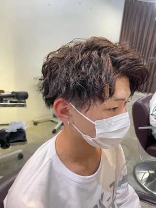 ショート パーマ メンズ 石井 光星のヘアスタイル