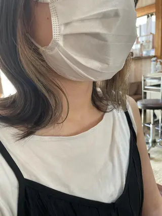 ミディアム カラー 佐藤 芽依のヘアスタイル