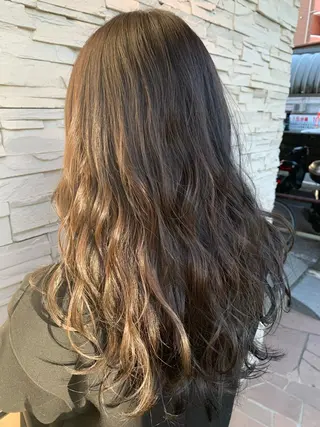 ロング ゆうき あすかのヘアスタイル