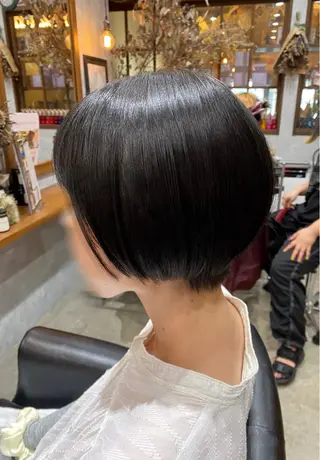 ショート CAFE  and  HAIR  SALON  re:verb所属・今枝莉菜 縮毛矯正/ブリーチのヘアスタイル