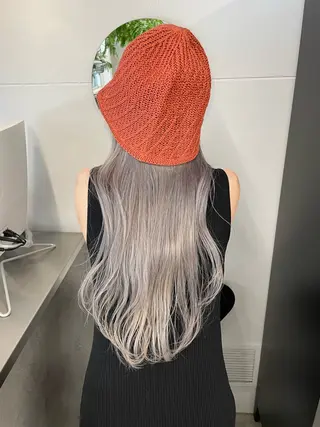 ロング オカモト ミユウのヘアスタイル