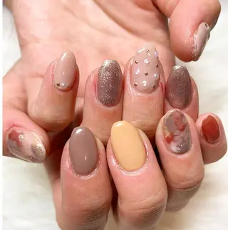 ネイル 駒月 明日香の眉毛・アイブロウイメージ