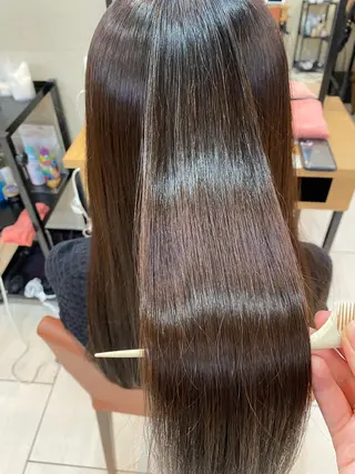 ロング あやめ【顔まわり/レ イヤー/柔らかカラ】のヘアスタイル