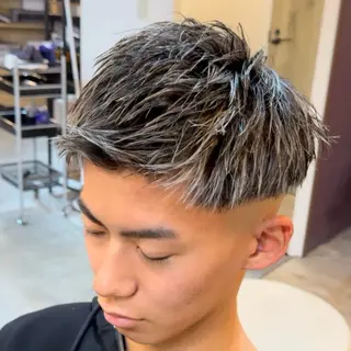 ショート カラー メンズ ツイスパ/ TAKUMIのヘアスタイル