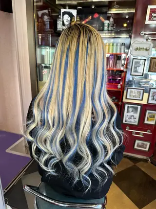 レイヤーカット/ カラー/長谷恵花のヘアスタイル