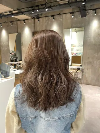 ミディアム カラー 海外レイヤー 🇺🇸/ヒナコのヘアスタイル