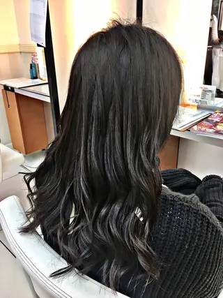 カラー N° jillva ♦️川端裕司♦️のヘアスタイル