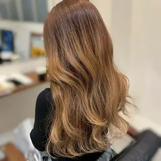 ロング 坂本 璃里杏のヘアスタイル