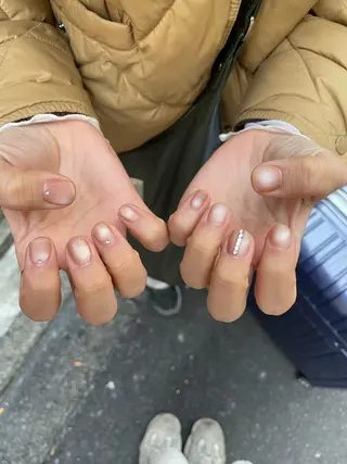 ネイル 𝕐𝕌𝕄𝔼 ┊︎unwindのネイルデザイン