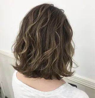ショート カラー N° jillva ♦️川端裕司♦️のヘアスタイル