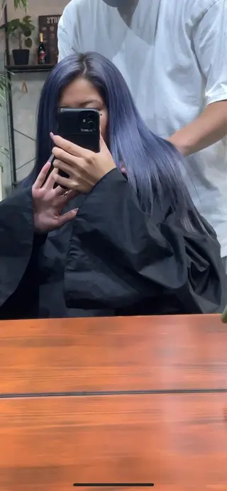 セミロング andKおもろまち店 艶ダブルカラー✨のヘアスタイル