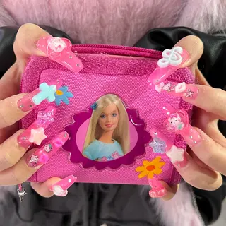 ネイル 小川 柚香のネイルデザイン