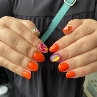 ネイル neouv所属・NEOUV NAILのネイルデザイン