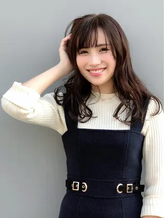 セミロング カラー ヘアアレンジ 能登谷 きよのヘアスタイル