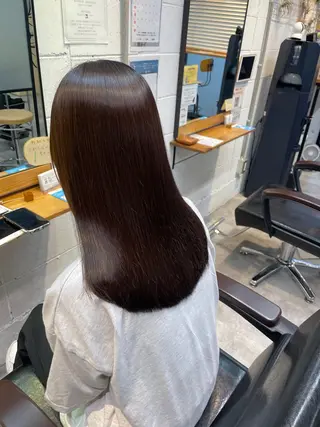 ミディアム 見奈美 凜のヘアスタイル