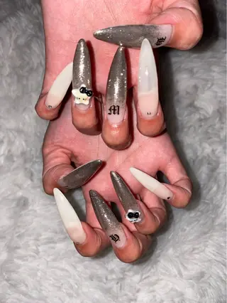 ネイル A iのネイルデザイン