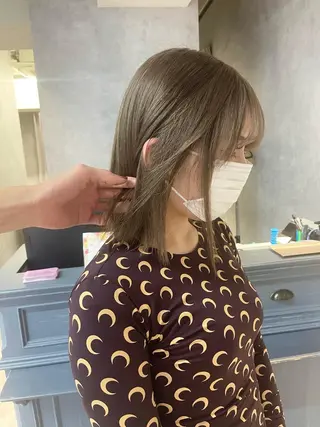 ショート カラー オフホワイトアンドなんば所属・福西 洋斗のヘアスタイル