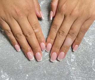 ネイル VIERU 🌈🎀💖のネイルデザイン