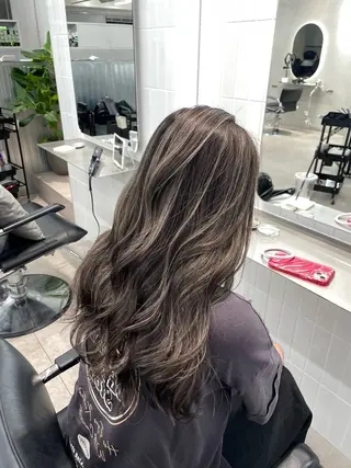 ロング ✨レイヤーカット 海外ヘア/原宿✨のヘアスタイル