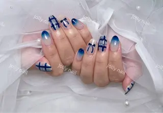 ネイル Jolly Nail Salon ジェル＆長さ出し専門所属・ア ヤのネイルデザイン