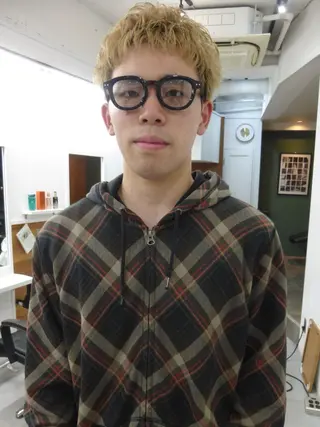 ショート カラー メンズ グランジヘア 無造作ヘアHYUGAのヘアスタイル