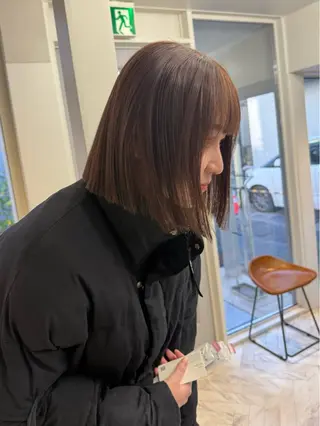 ショート カラー ミルクティー× グレージュMOMOのヘアスタイル