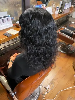 セミロング パーマ ayaka |トレンドヘアのヘアスタイル