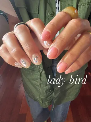 ネイル lady bird yoshieのネイルデザイン