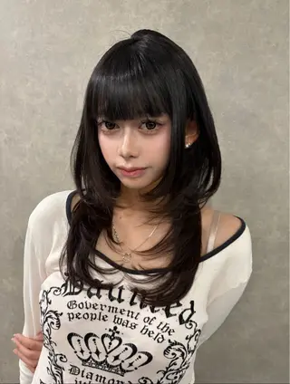 ミディアム REDEAL ope. 大宮所属・がわ/レイヤー /中顔面短縮カットのヘアスタイル