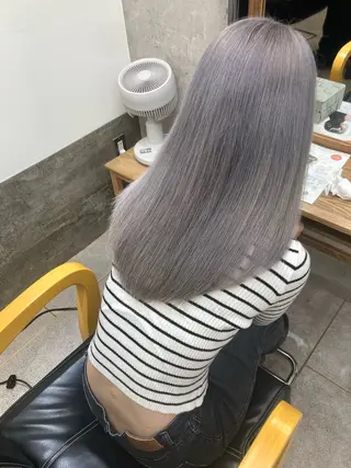 ロング たつや/ハイトーン/ バレイヤージュ/寒色のヘアスタイル