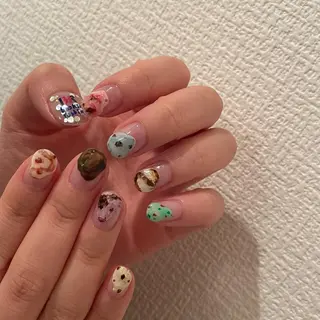 ネイル Ami 🦥のネイルデザイン