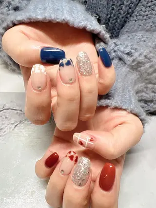 ネイル Guarendo錦糸町店所属・ガレンドウ 白澤 愛子のネイルデザイン