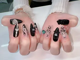 ネイル Nail Salon L'arc所属・💊大阪/心斎橋 moni🧠のネイルデザイン