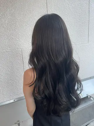 ロング luce所属・千代 夏輝のヘアスタイル