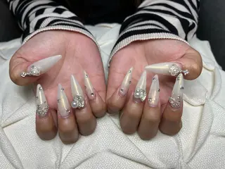 ネイル nail.salon .Reversalのネイルデザイン