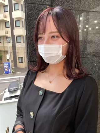 ミディアム カラー オリーブ/アッシュ やわらか透明感カラーのヘアスタイル