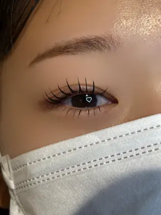 マツエク・マツパ EYE AVANCE.JR和歌山店所属・Nanami Avanceのマツエク・マツパデザイン