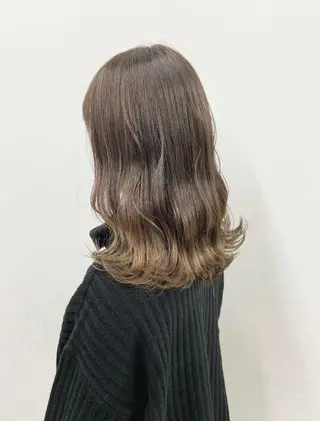 ミディアム カラー 🦄インナーカラー 🦄貫井彩花のヘアスタイル