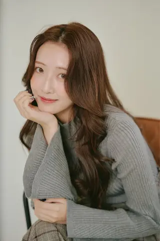 セミロング 💐宮坂 歩💐のヘアスタイル