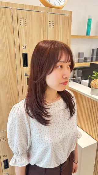 セミロング カラー Pal所属・鼎一真ハイトーン/ パーマ/何でも屋さんのヘアスタイル