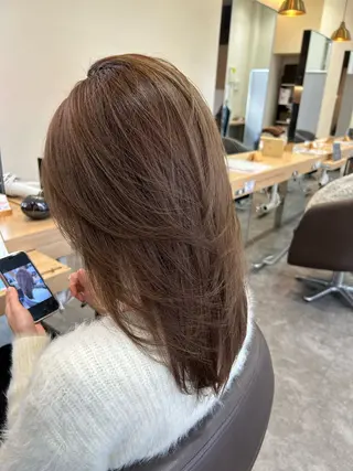 ミディアム ショート ボブ横山真樹のヘアスタイル