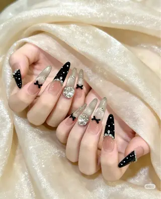 ネイル Kaka_ パラジェル、長さだしのネイルデザイン